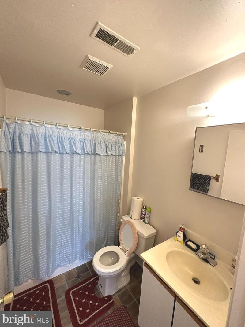 174 Melodic Dr, Newark DE 19713-1910 exterior