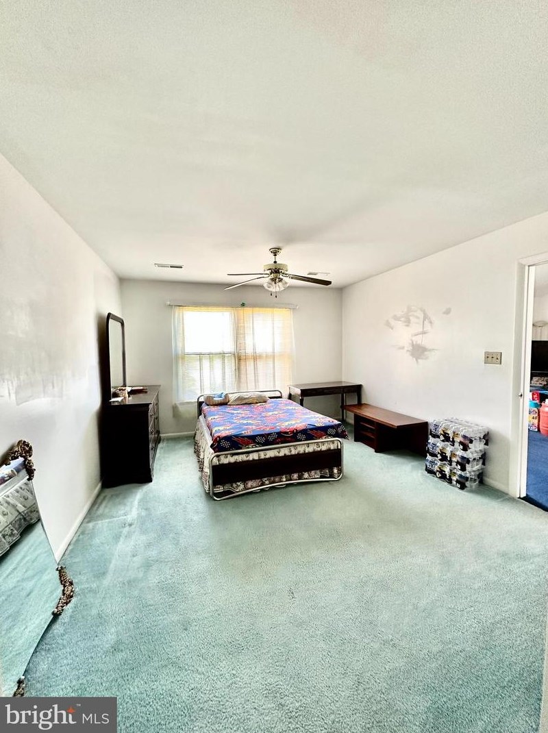 174 Melodic Dr, Newark DE 19713-1910 exterior