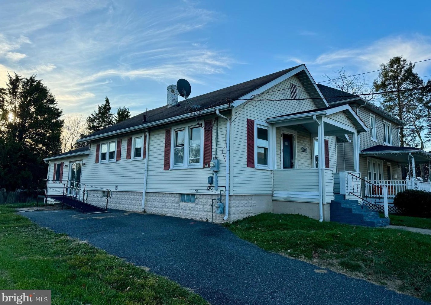 307 7th St, New Castle, DE 19720-6202