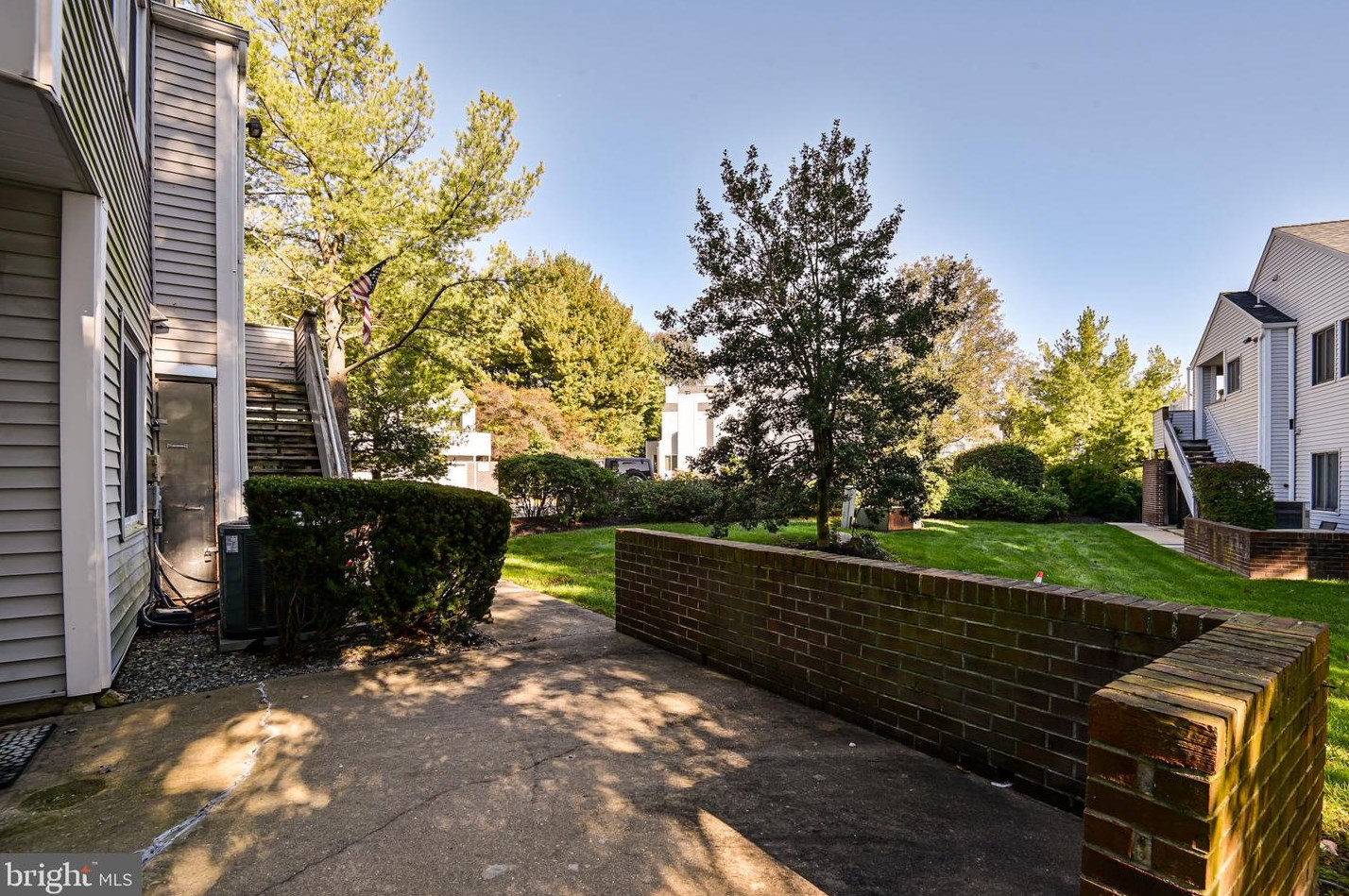 305 Michelle Ct, Newark, DE 19711-6770