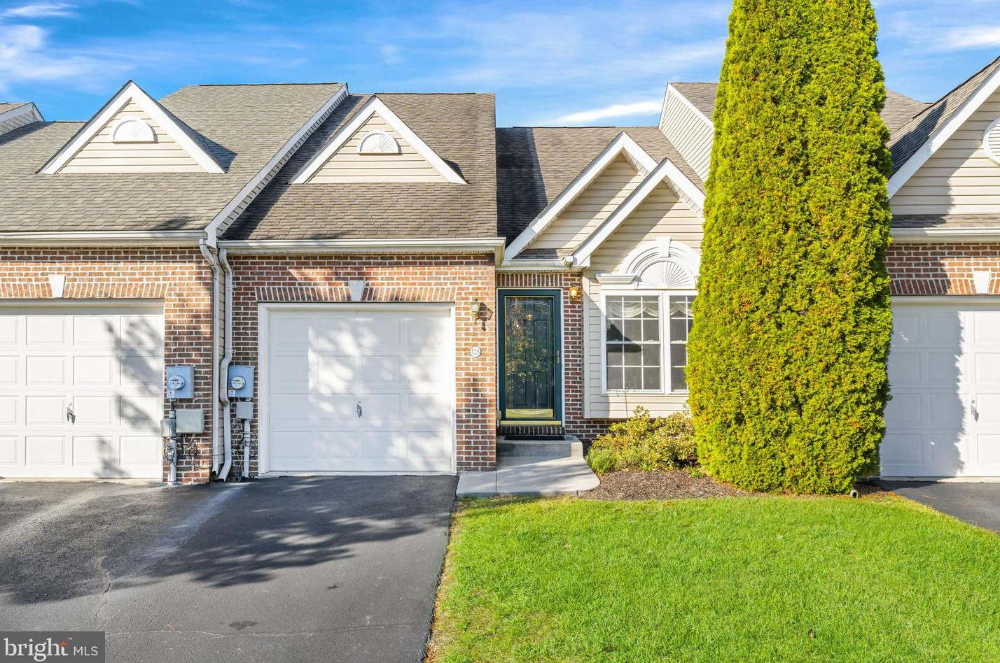 428 E Red Lion Dr, Bear, DE 19701