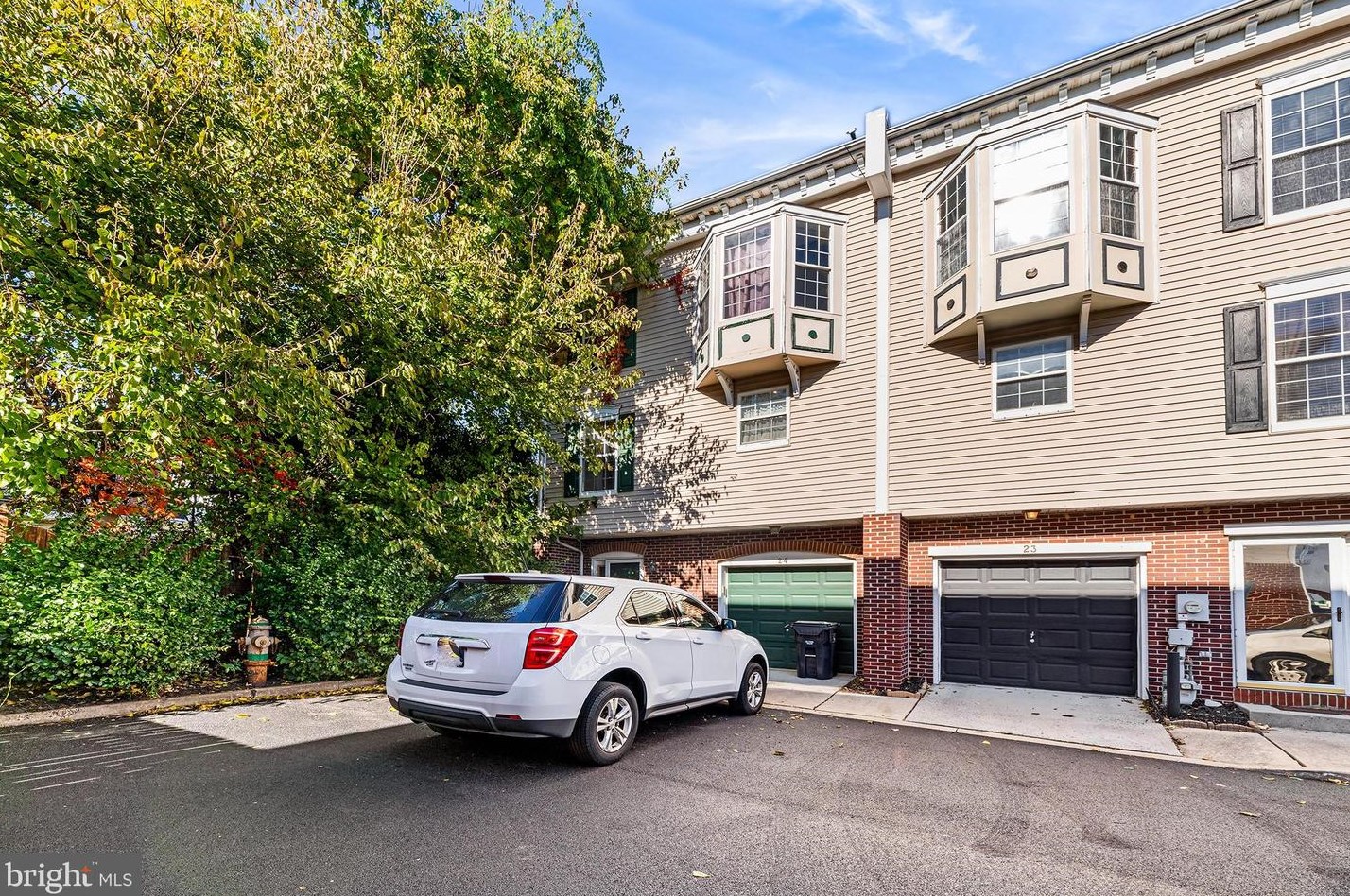 24 W Mccaulley Ct, Wilmington, DE 19801