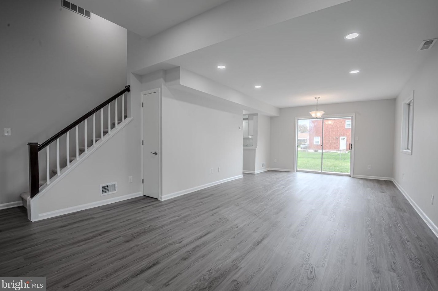 200 Garfield Ave, New Castle, DE 19720