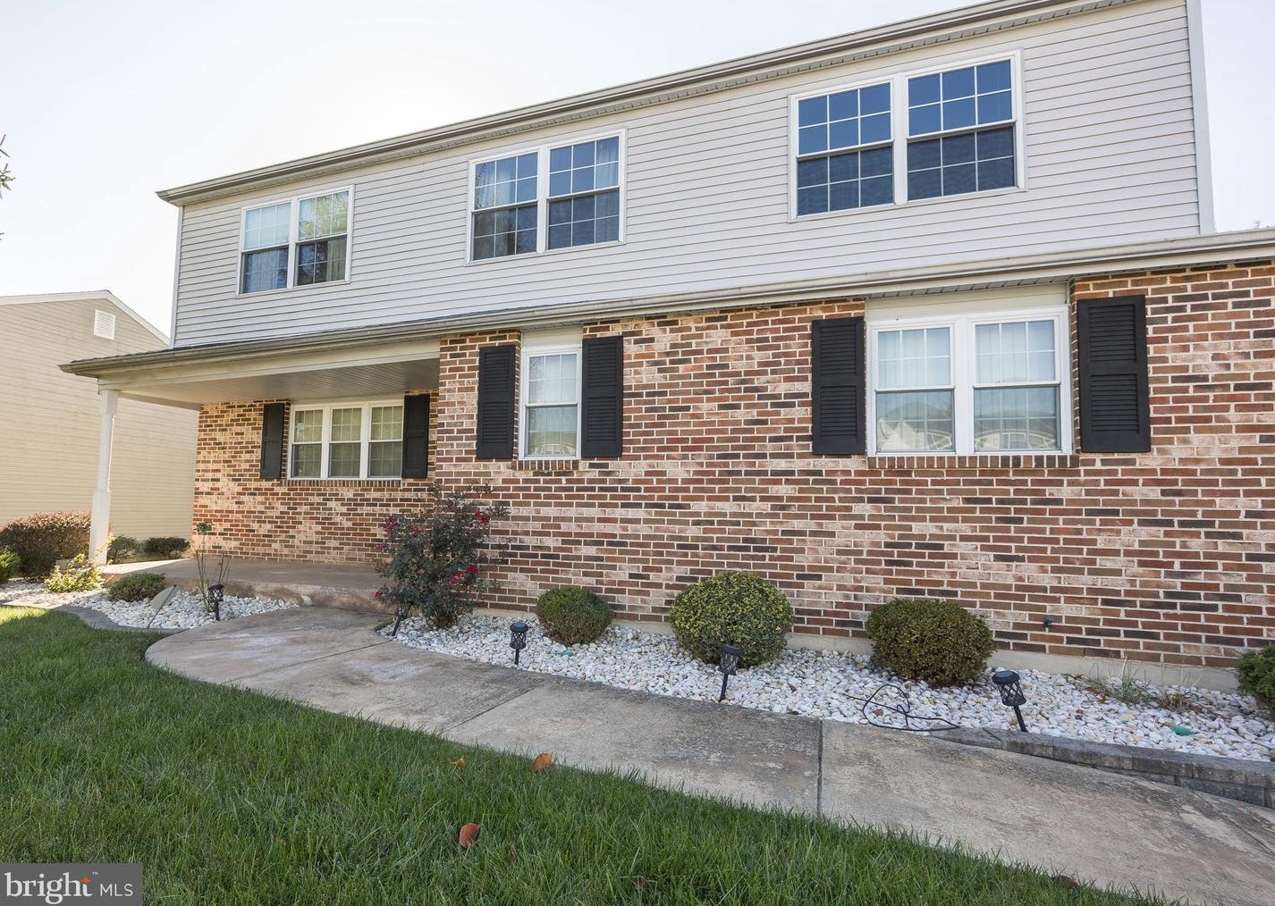 24 Davis Dr, Newark, DE 19702-2898