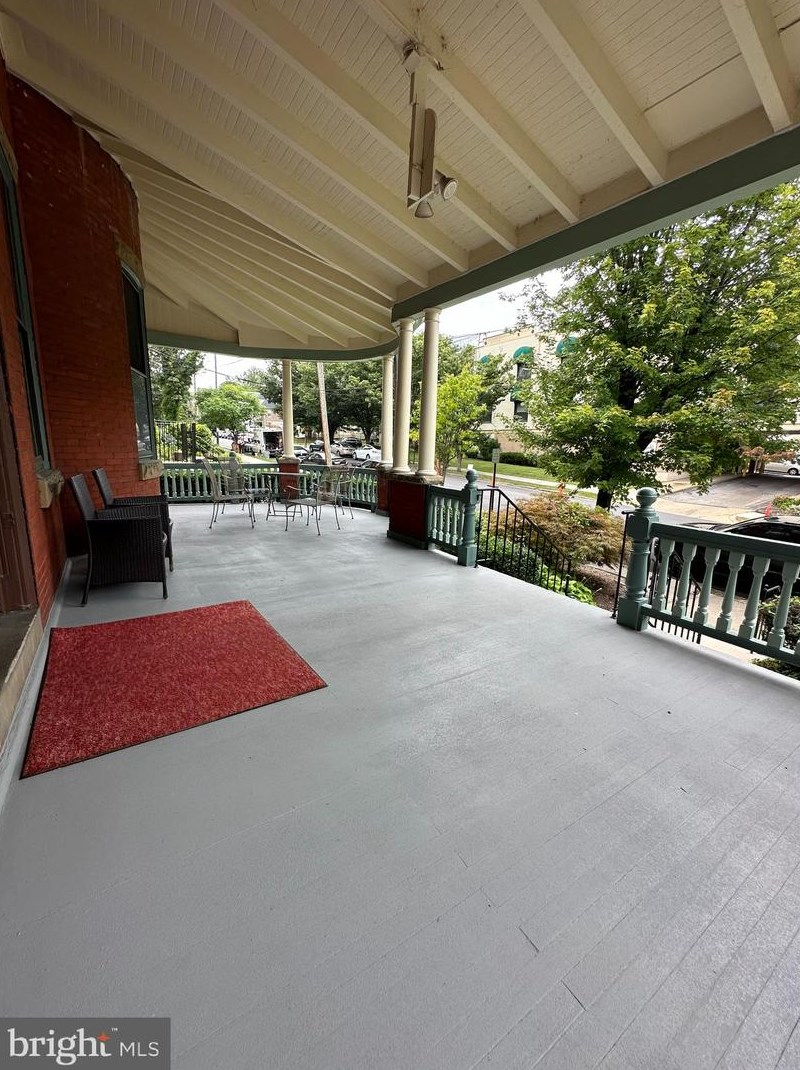 1610 N Broom St #4, Wilmington, DE 19806