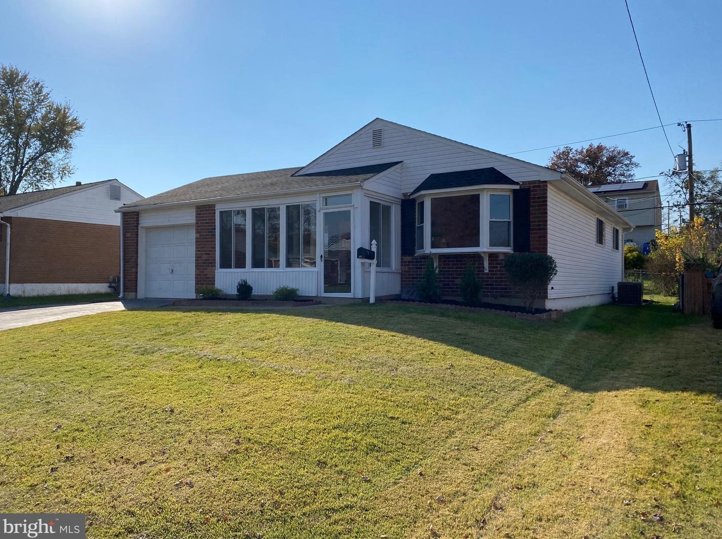17 Farragut Ln, New Castle, DE 19720