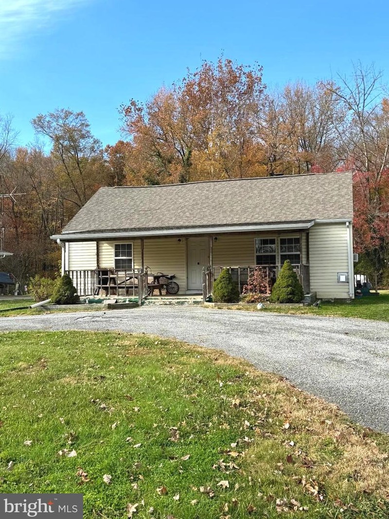 1239 Red Lion Rd, Bear, DE 19701