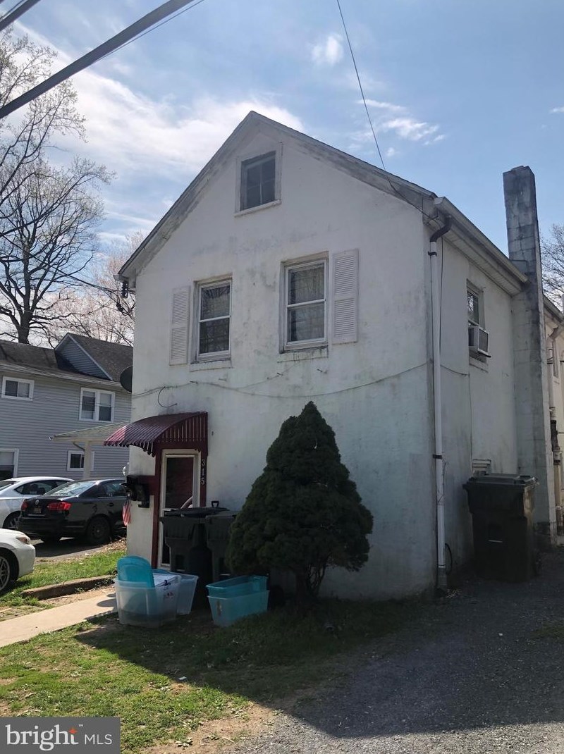 315 New London Rd, Newark DE  19711-7018 exterior