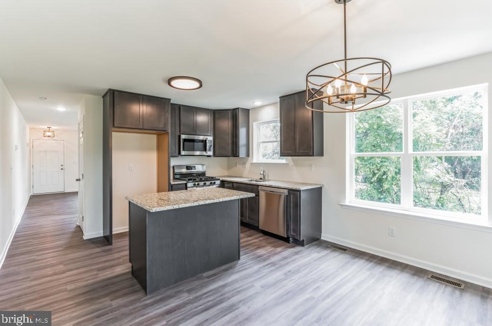 1008 West Ave, New Castle, DE 19720