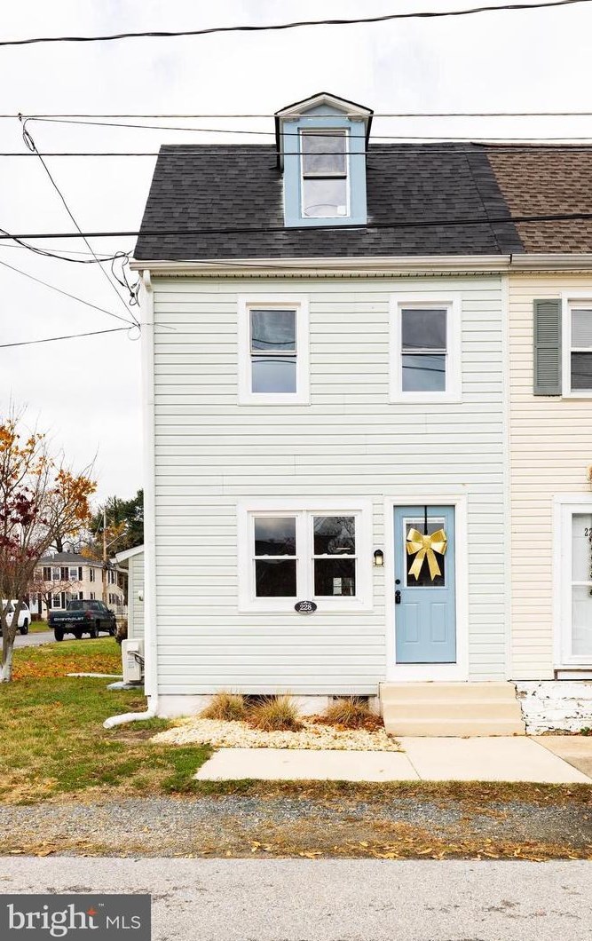 228 Franklin St, Delaware City, DE 19706