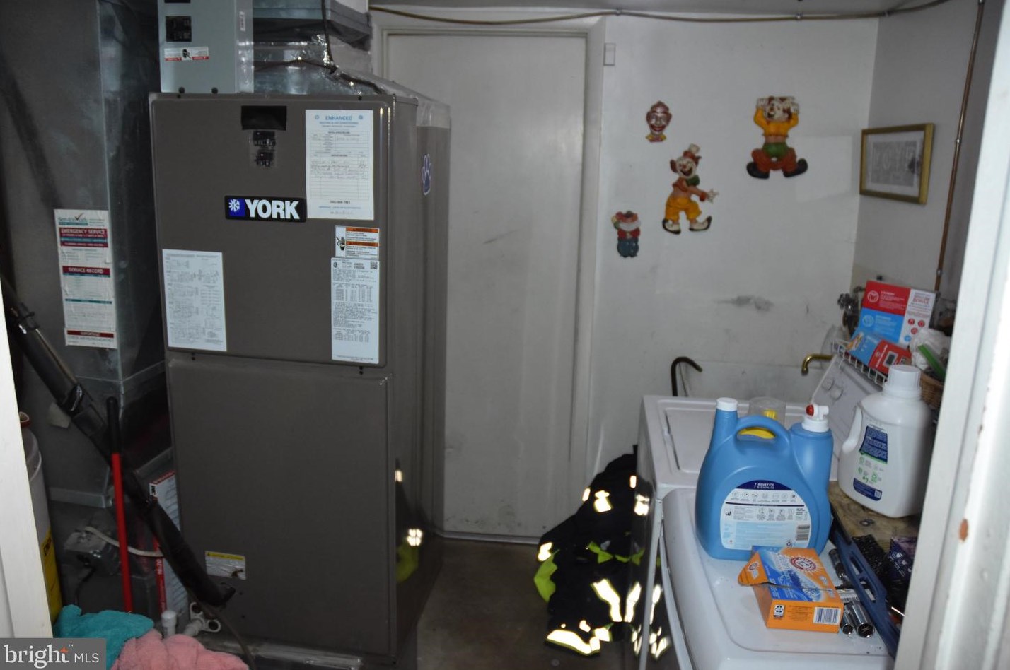 436 Hanna Dr, Newark DE exterior