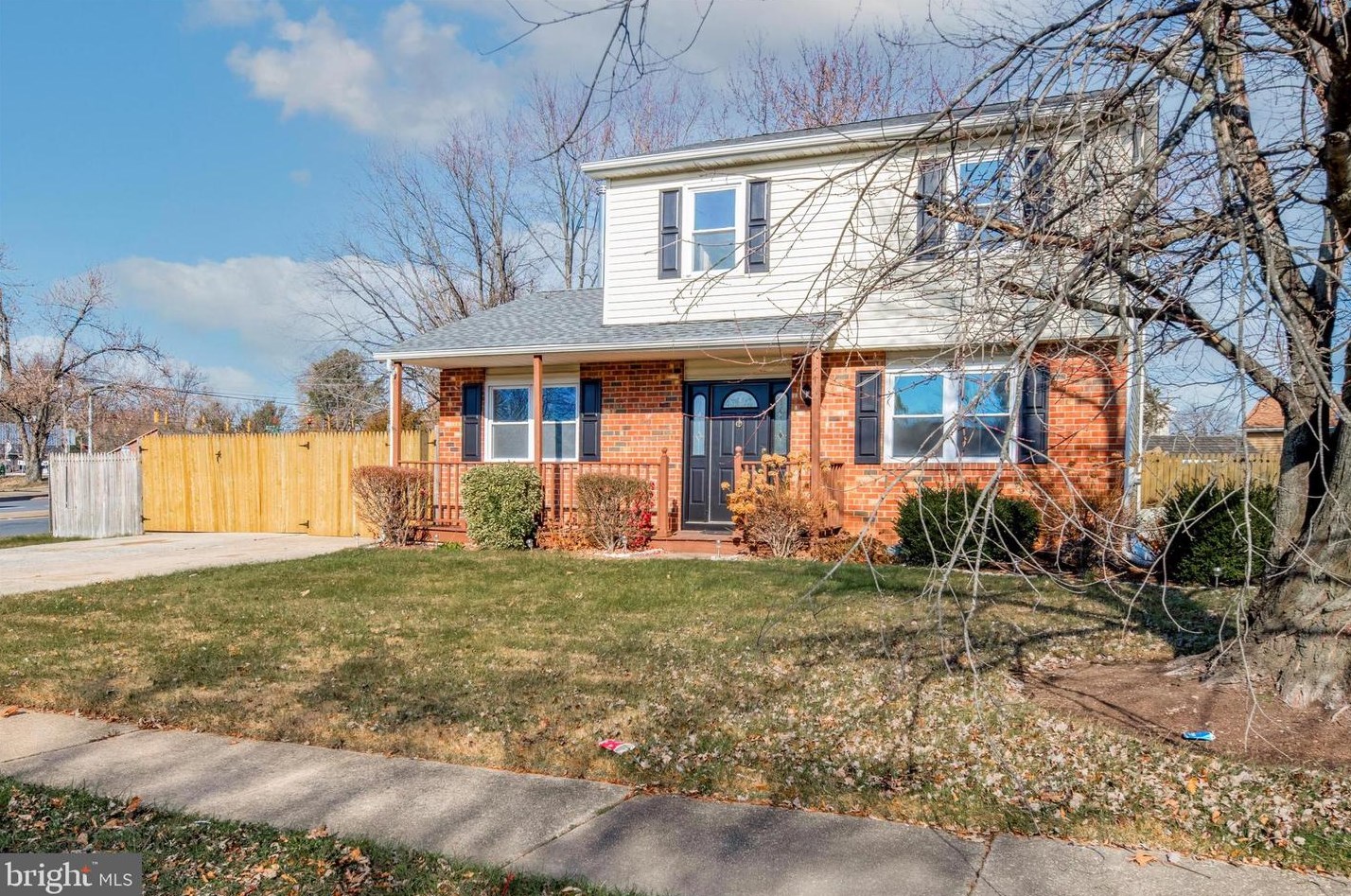 1 Douglas Dr, Bear, DE 19701-1212