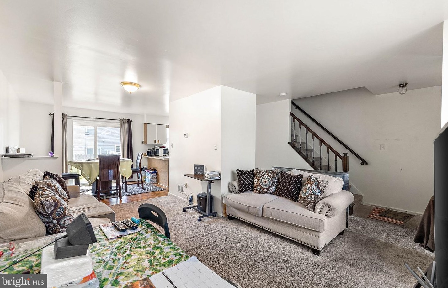 14 Warren Pl, Newark, DE 19702-6122