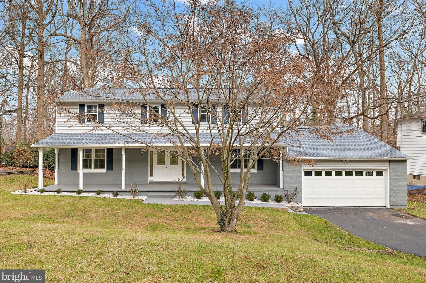 312 Dove Dr, Newark DE  19713-1212 exterior