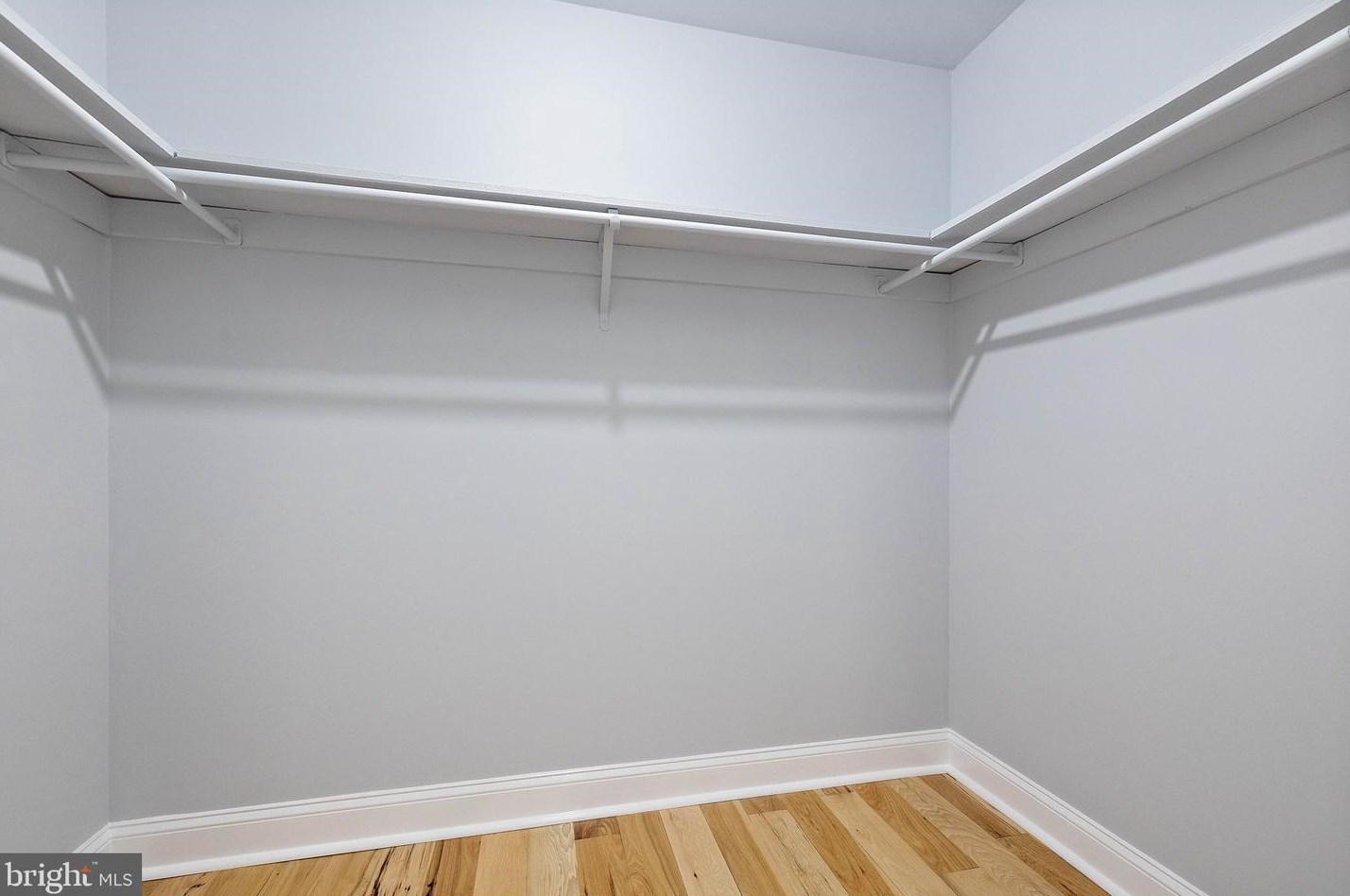 312 Dove Dr, Newark DE  19713-1212 exterior