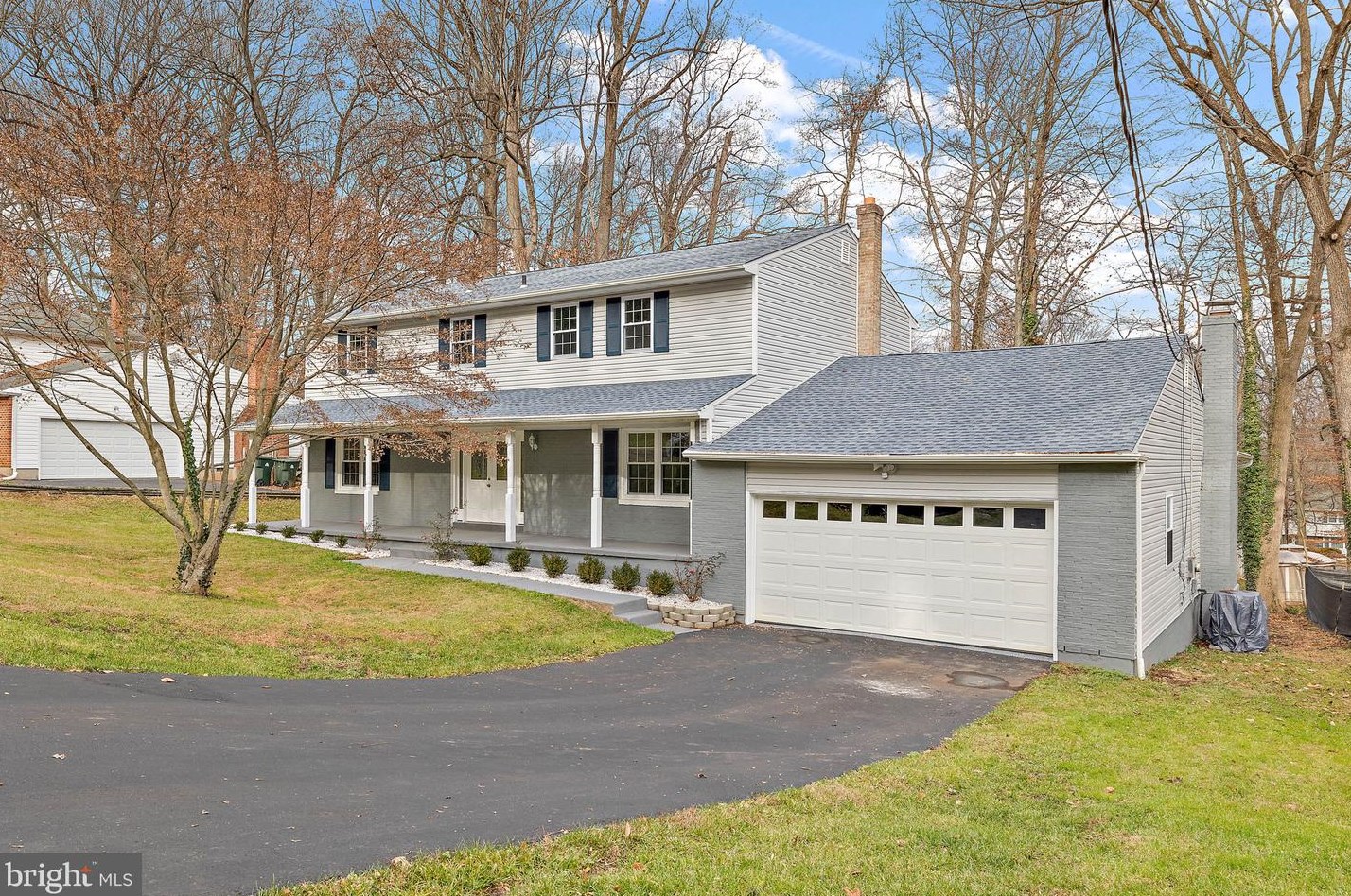 312 Dove Dr, Newark DE  19713-1212 exterior