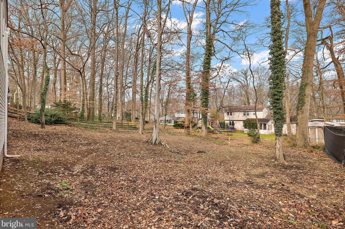 312 Dove Dr, Newark DE  19713-1212 exterior