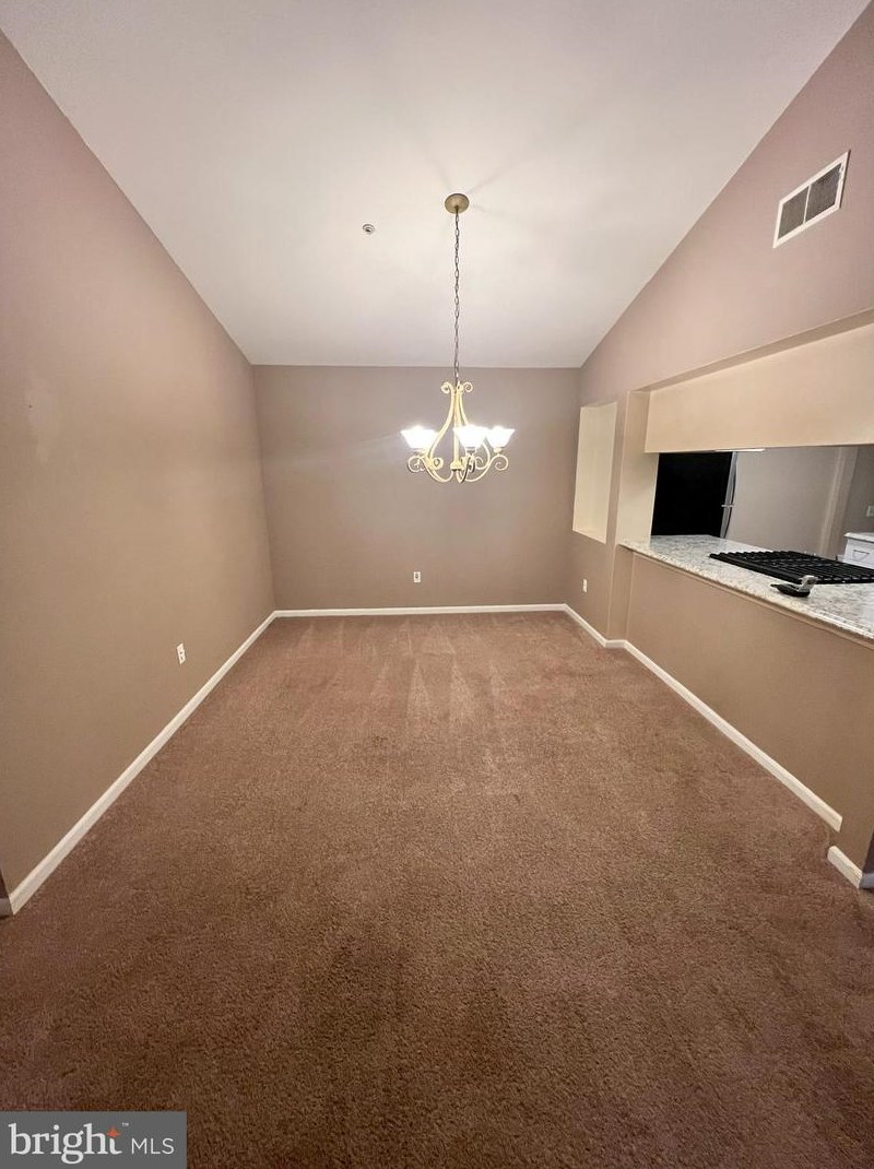 1509 Waters Edge Dr, Newark DE  19702-6340 exterior