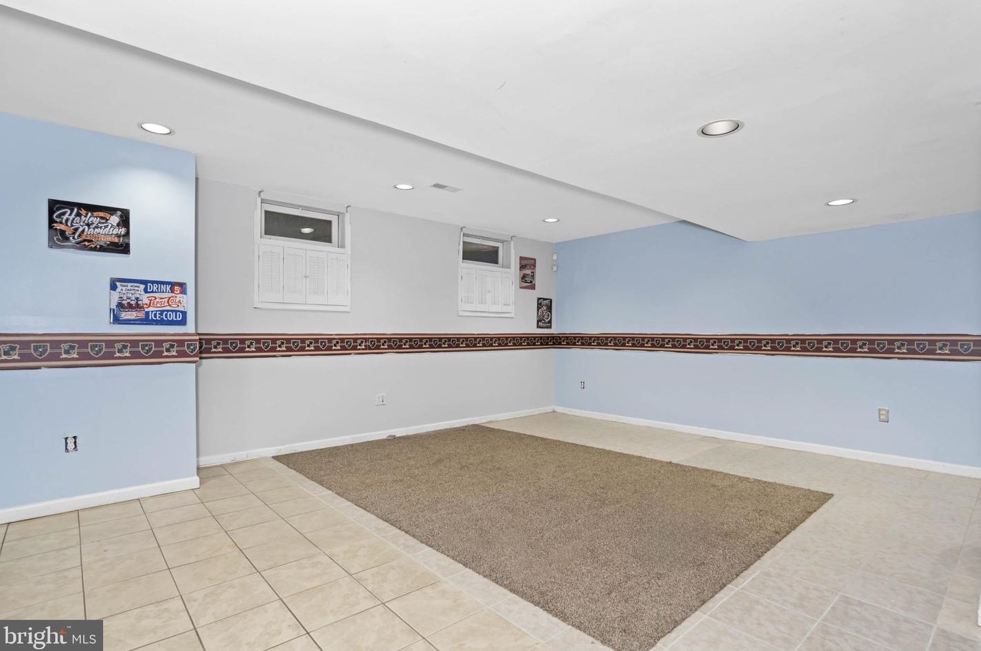 2 Sussex Pl, New Castle DE  19720-8801 exterior