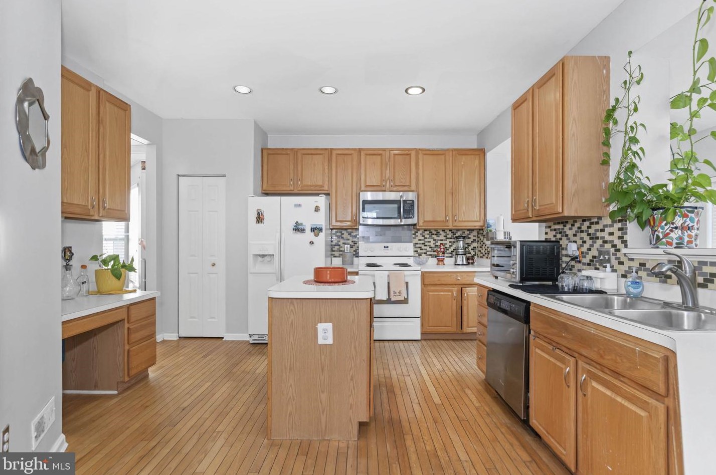 2 Sussex Pl, New Castle DE  19720-8801 exterior