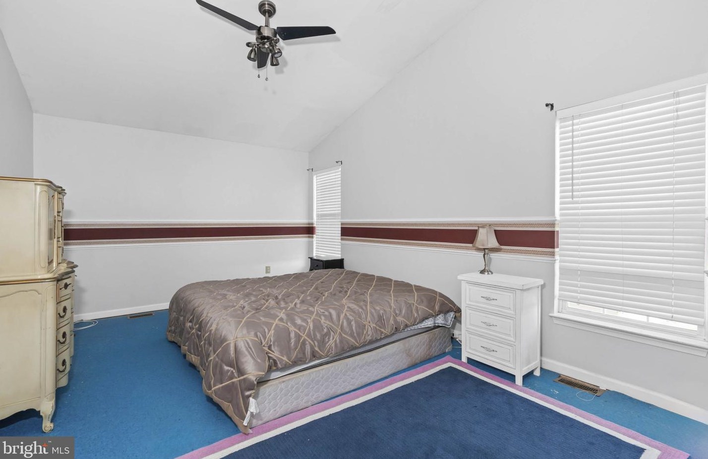 2 Sussex Pl, New Castle DE  19720-8801 exterior