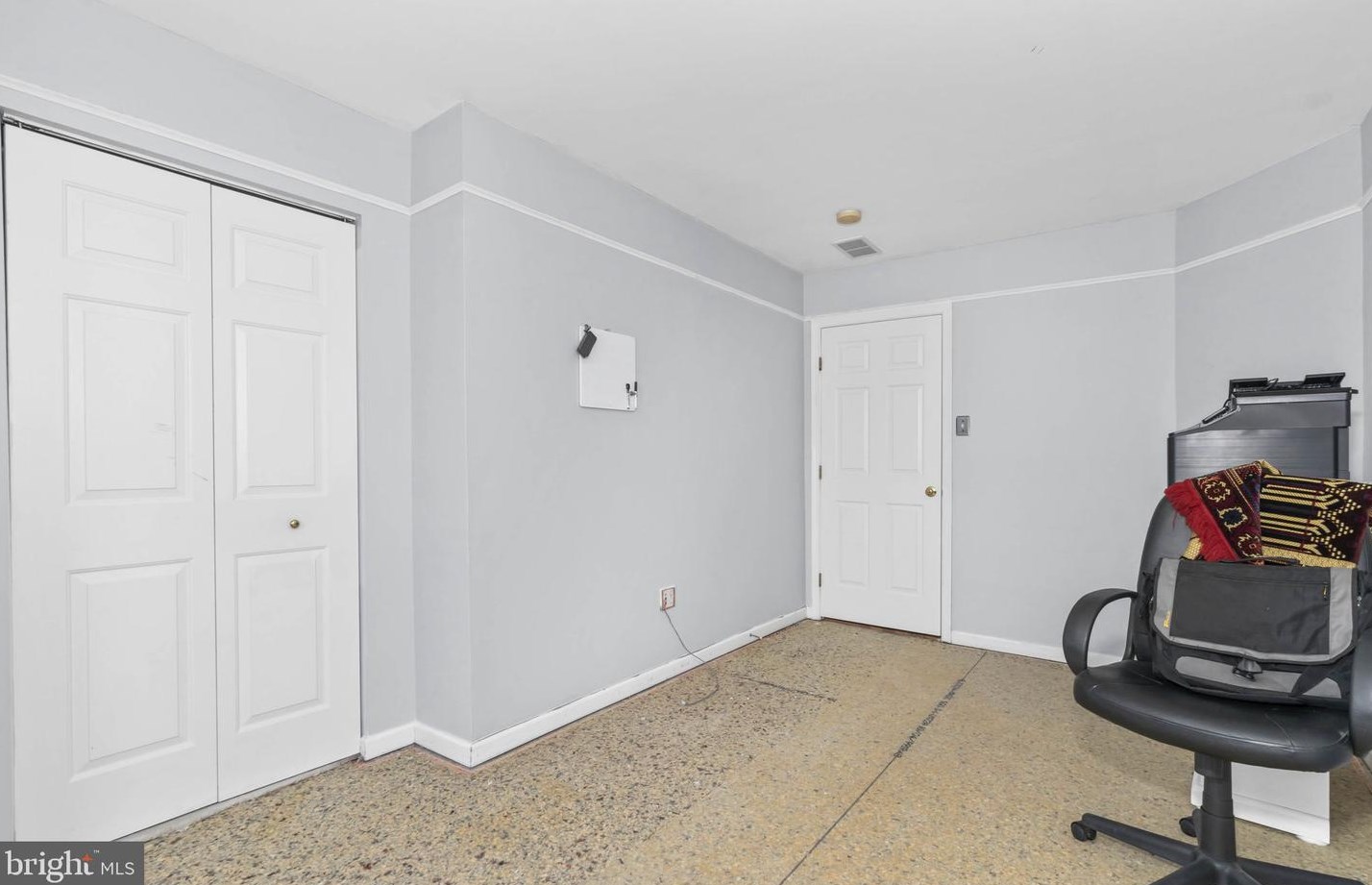 2 Sussex Pl, New Castle DE  19720-8801 exterior