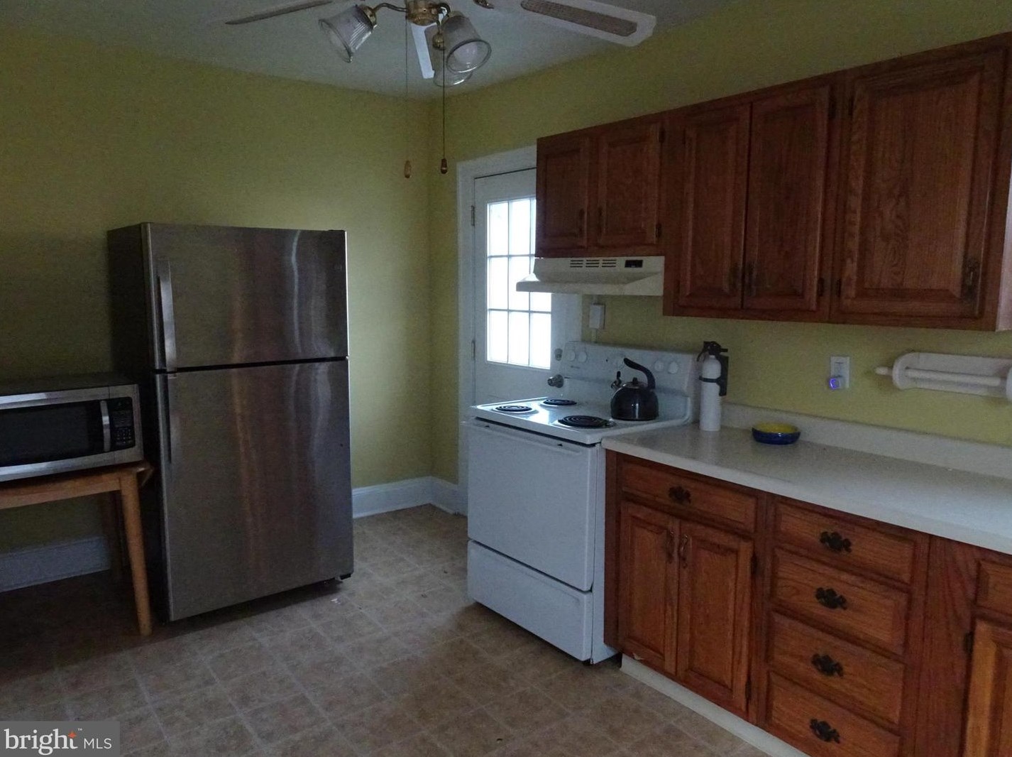 605 Deemer Pl, New Castle, DE 19720