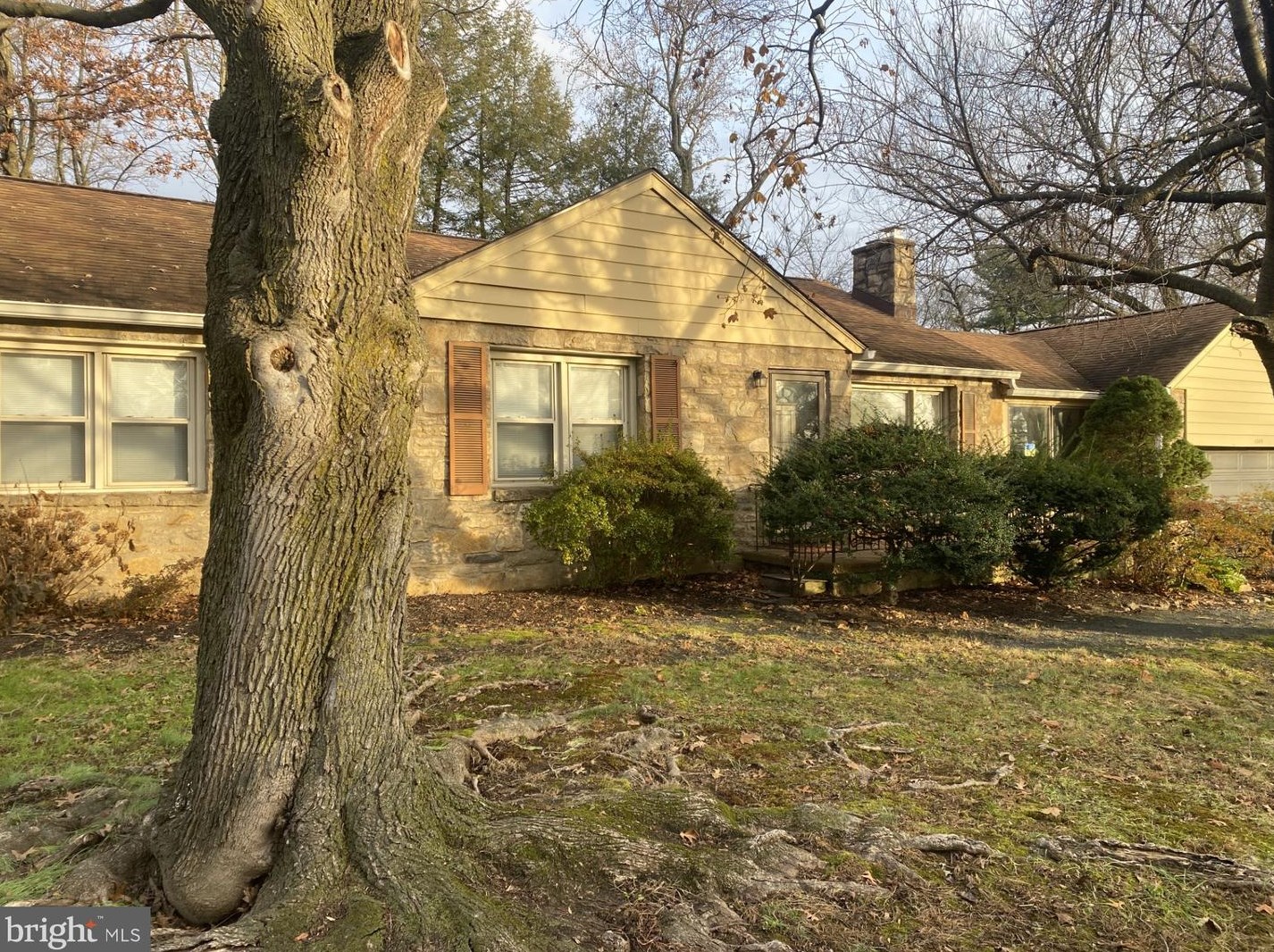 1209 Carr Rd, Wilmington, DE 19809-1611