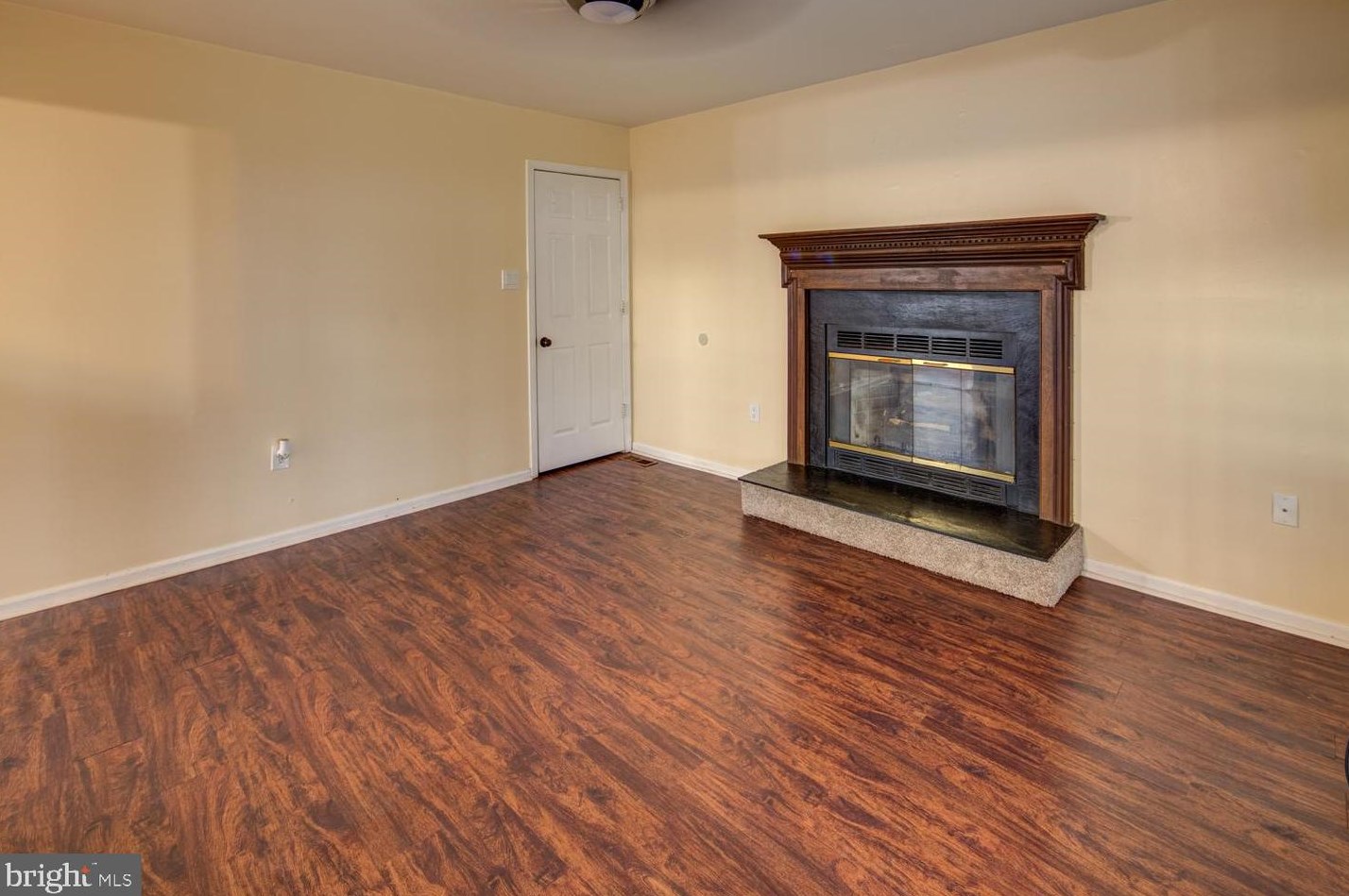 116 Sugarberry Dr, New Castle, DE 19720