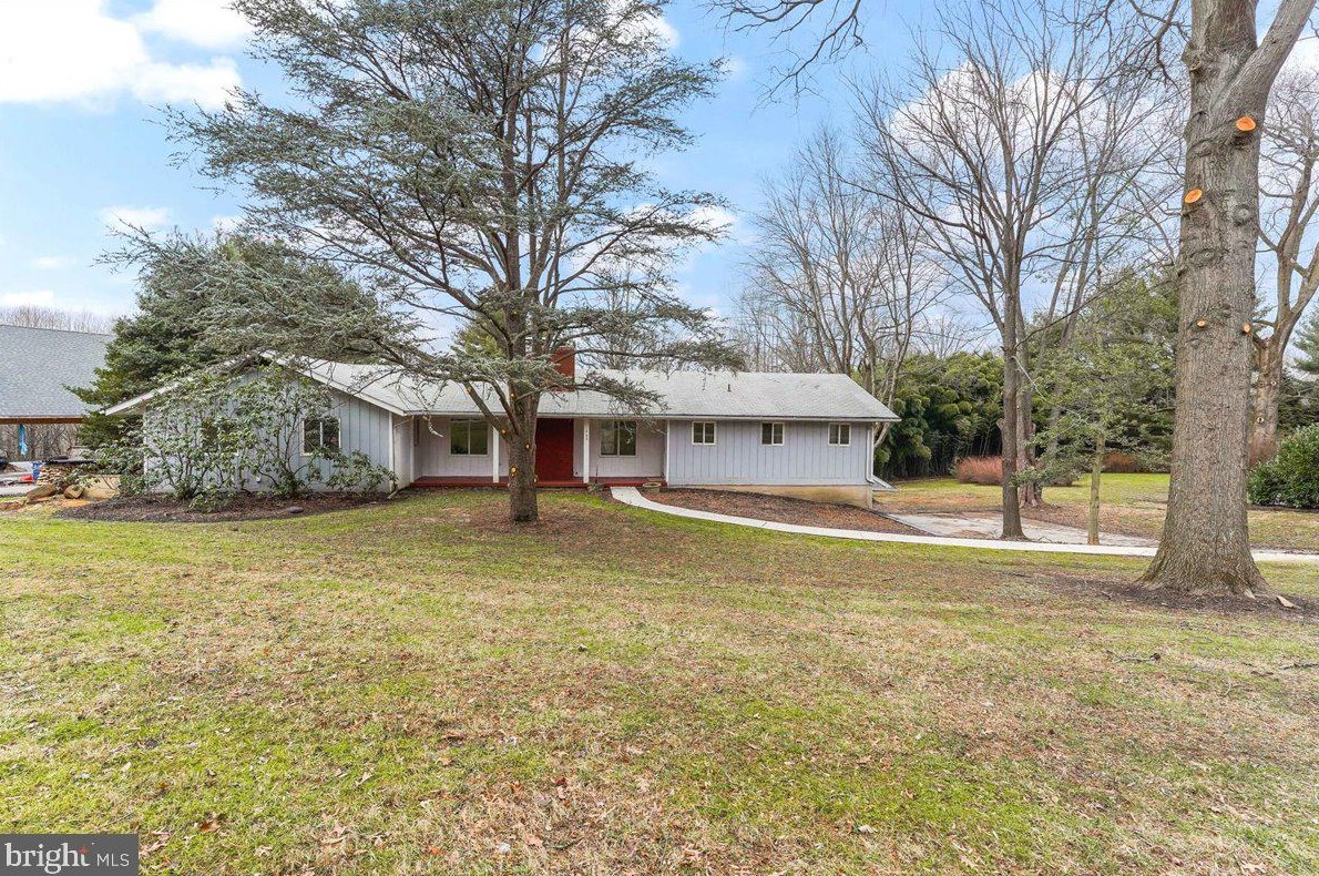 135 Sawin Ln, Hockessin, DE 19707-9713