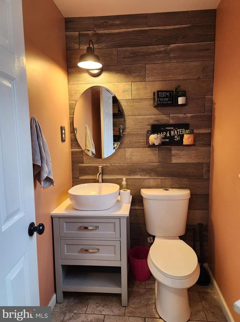 230 Forrestal Dr, Bear DE  19701-1668 exterior