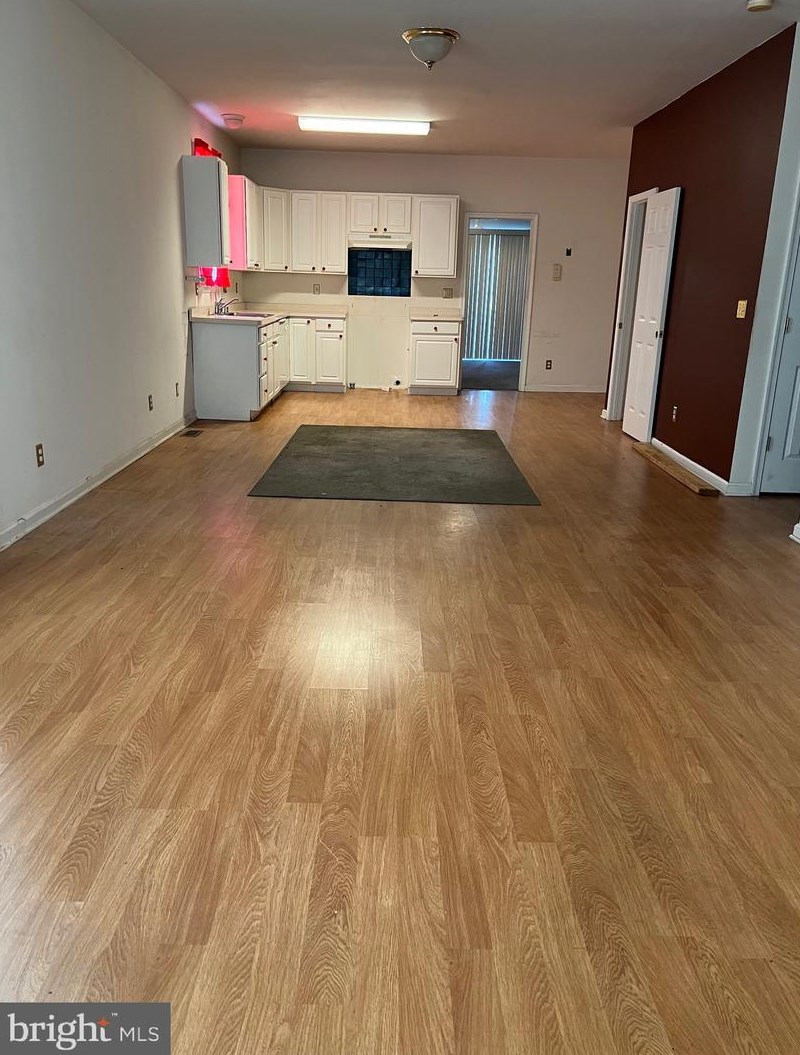 17 Kiamensi Rd, Wilmington, DE 19804-2907