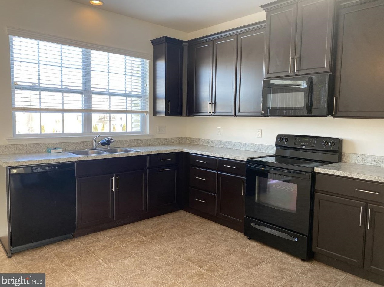 2134 Audubon Trl, Middletown DE  19709-9843 exterior