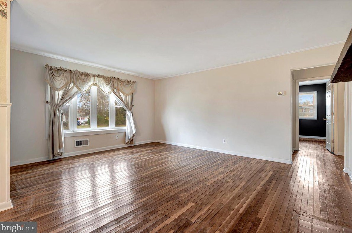 3801 Eunice Ave, Wilmington DE  19808-4614 exterior