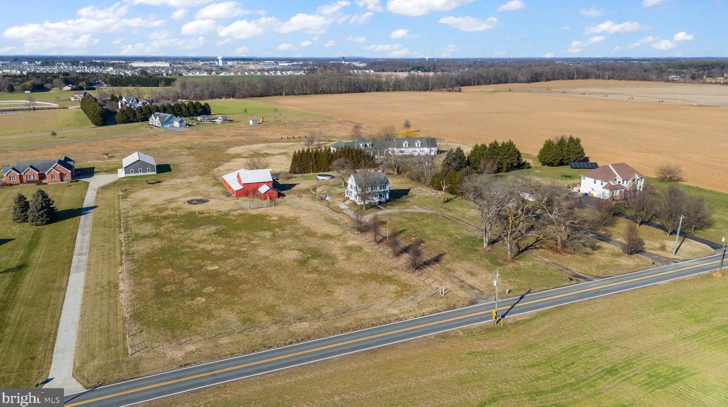 217 Green Giant Rd, Blackbird, DE 19734