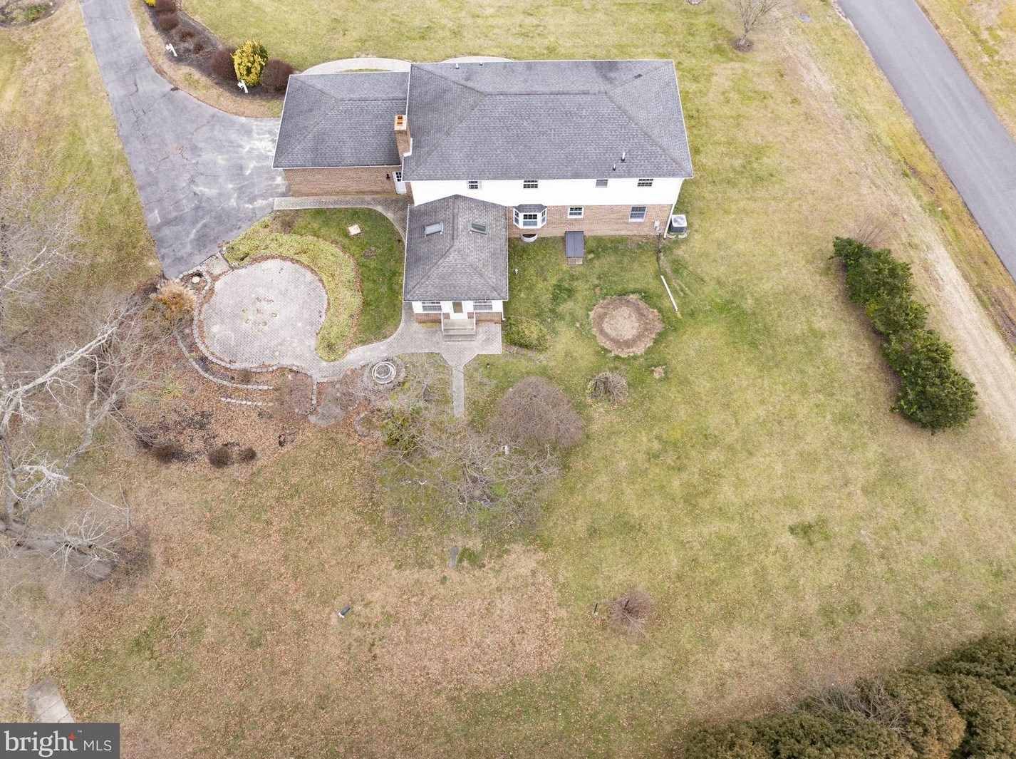 16 Lauren Dr, Bear DE  19701-1805 exterior