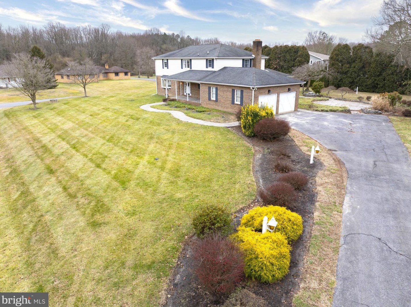 16 Lauren Dr, Bear DE  19701-1805 exterior