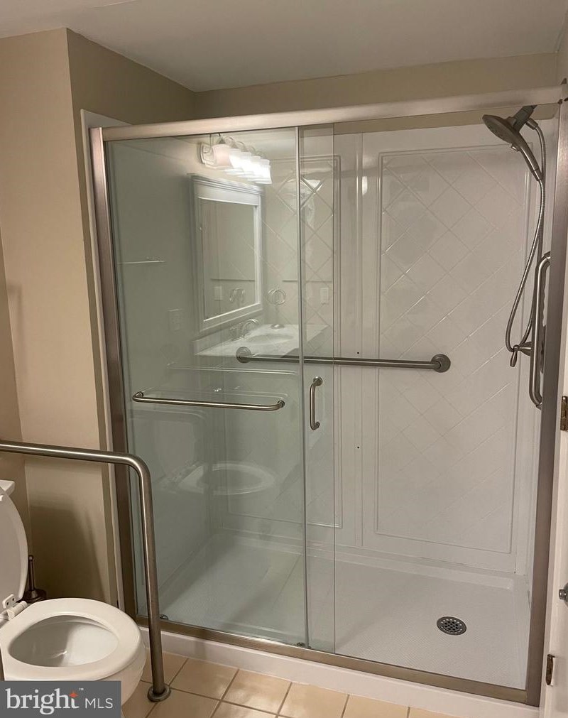 1704 Park Dr, Wilmington DE  19809-1360 exterior