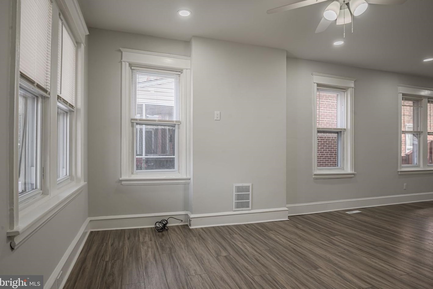 3002 Madison St, Wilmington, DE 19802-3006