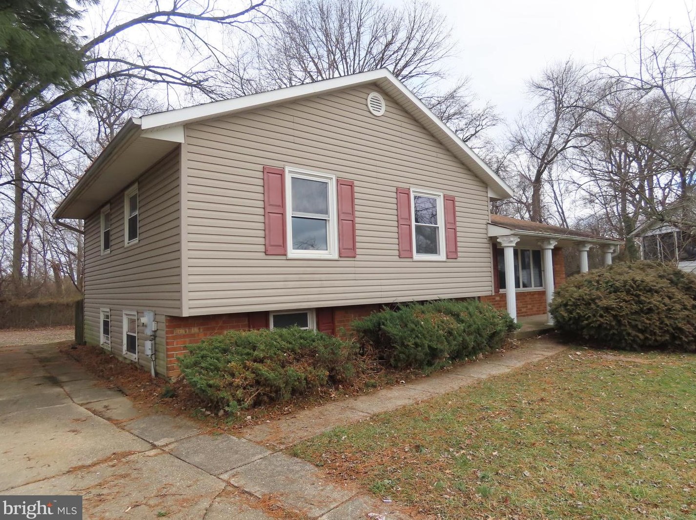 49 Northfield Rd, Newark, DE 19713-2714