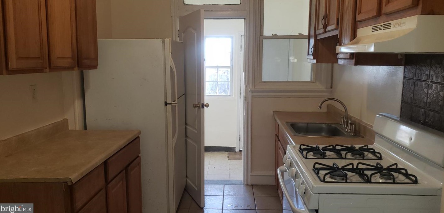 2608 Market St, Wilmington, DE 19802-4243