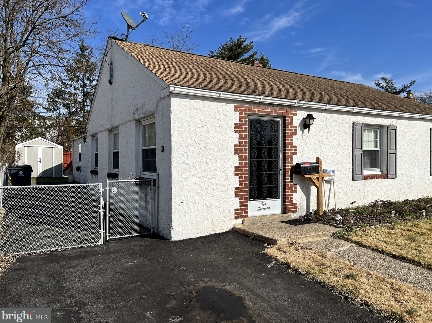 213 Blue Hen Rd, New Castle, DE 19720