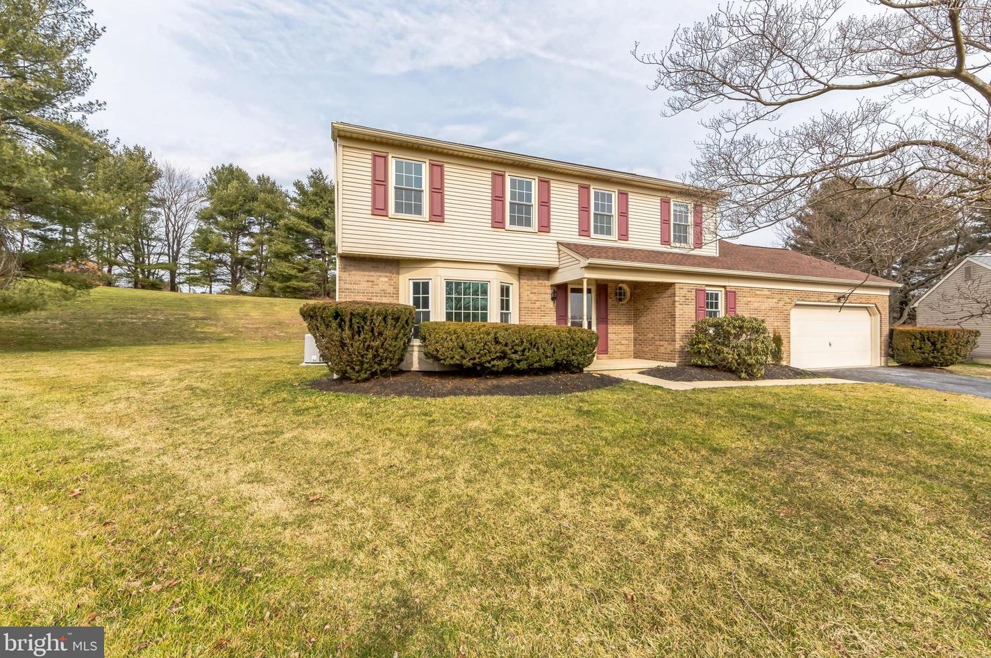 16 Old Flint Cir, Hockessin, DE 19707-1406