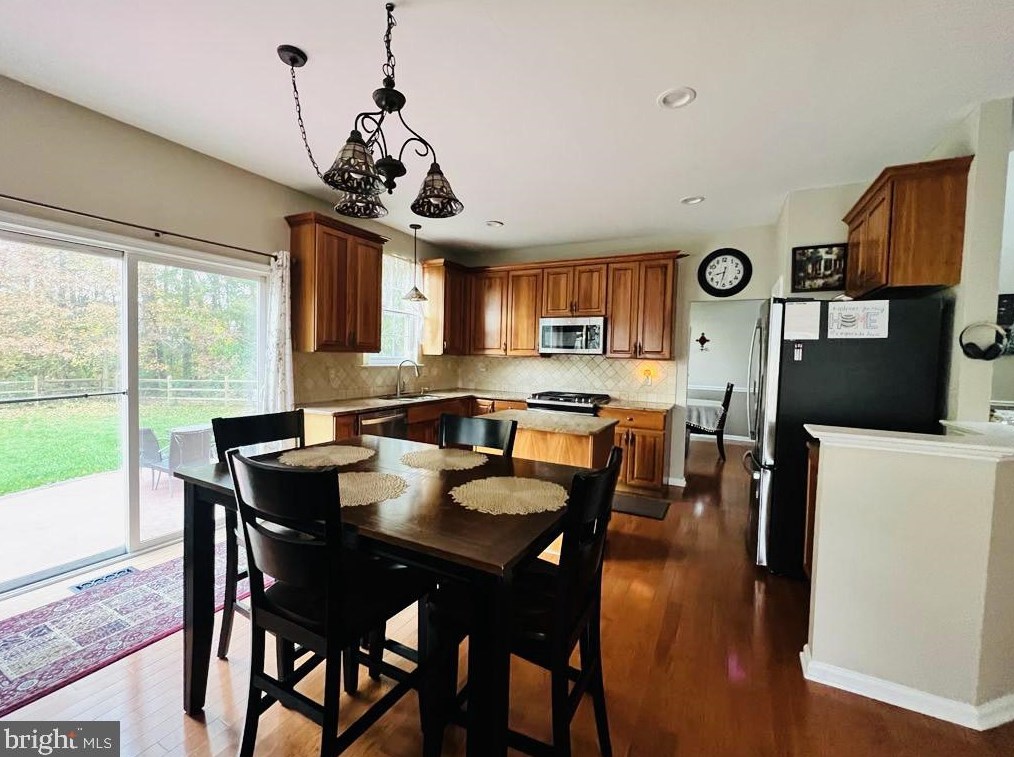 16 Chapman Ln, Bear DE  19701-6364 exterior