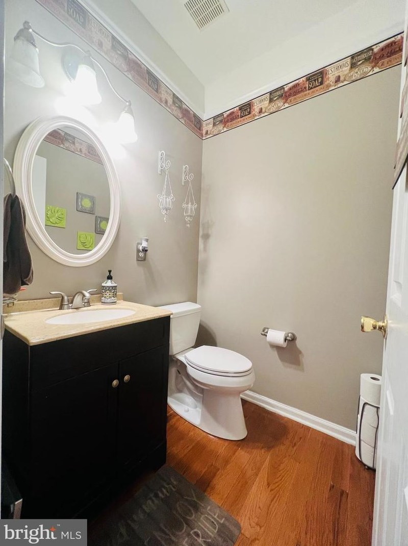 16 Chapman Ln, Bear DE  19701-6364 exterior