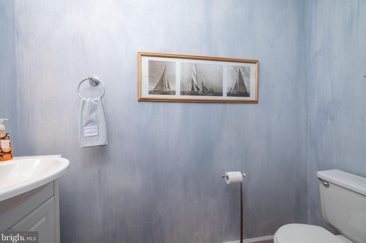 815 Gwynn Ct, Bear DE  19701-3013 exterior