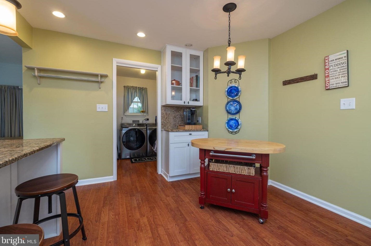 815 Gwynn Ct, Bear DE  19701-3013 exterior