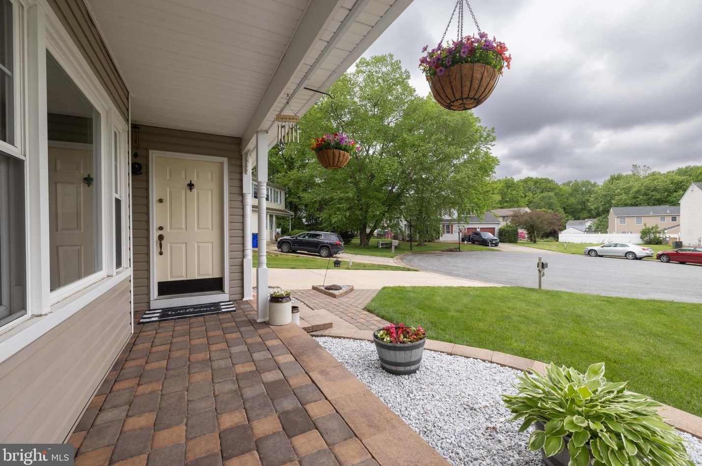 815 Gwynn Ct, Bear DE  19701-3013 exterior