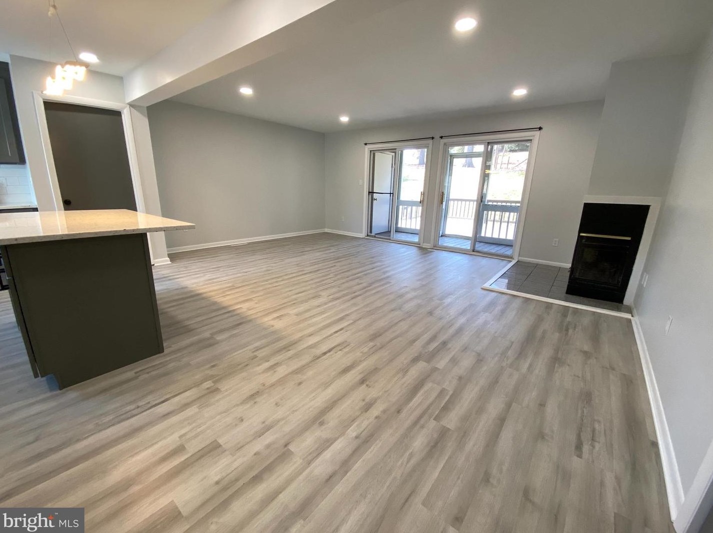 117 Foxfire Dr, Newark DE  19711-4300 exterior