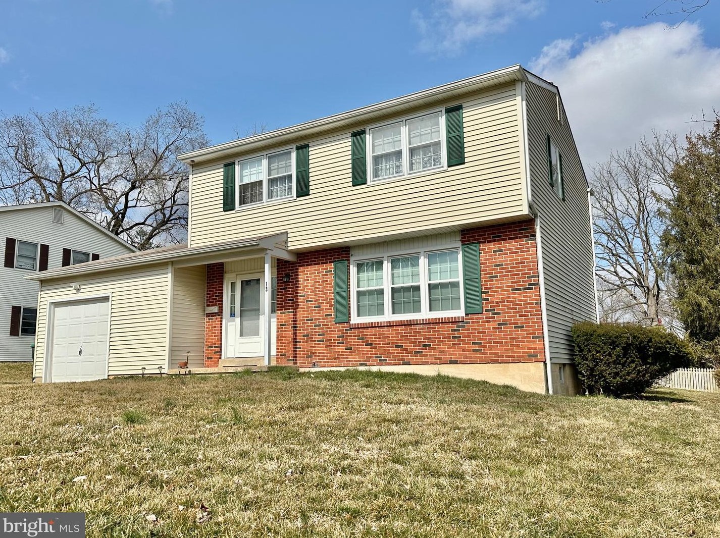 13 Wedgefield Dr, New Castle, DE 19720
